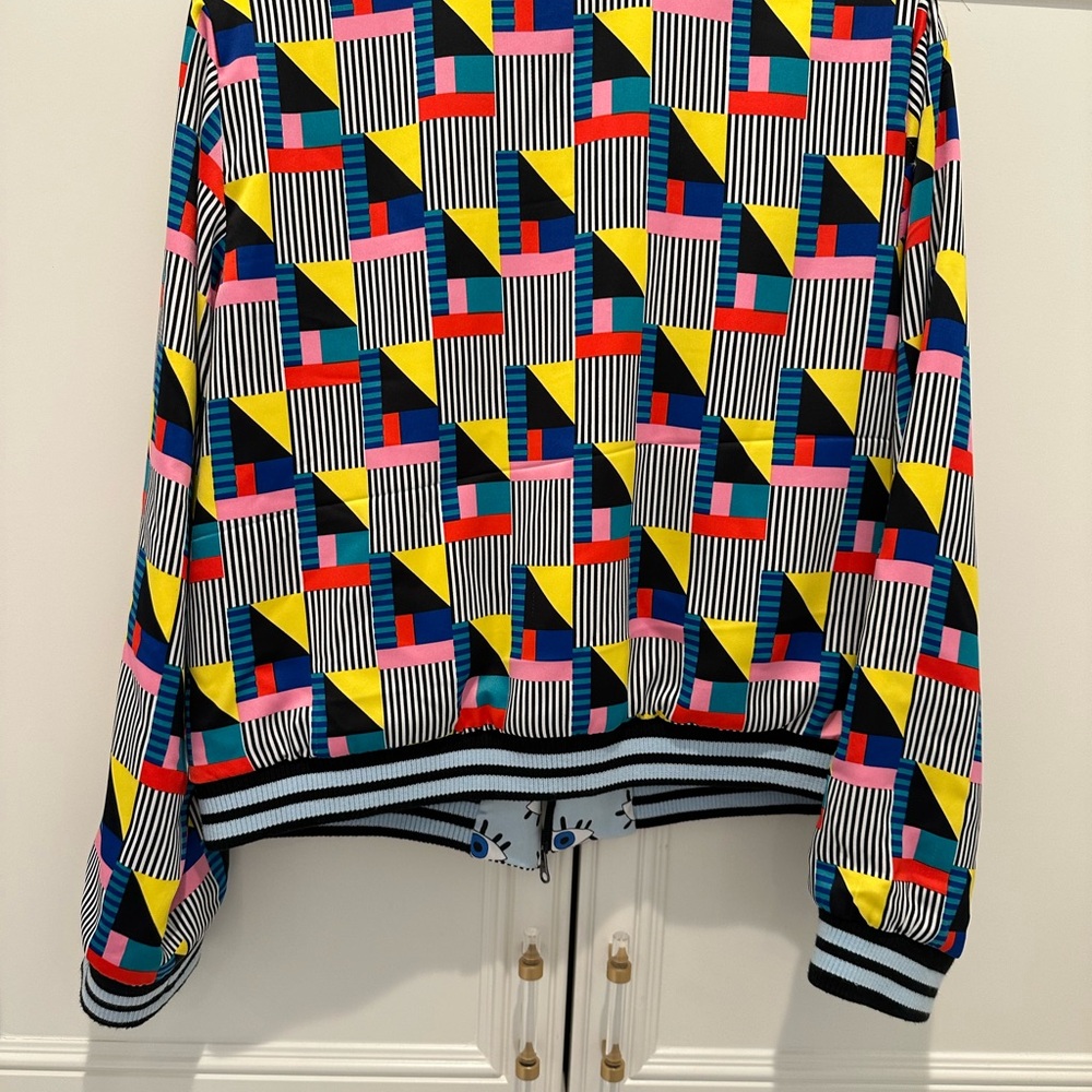 Colorful Geometric Patterned Jacket - Picture 3 of 6